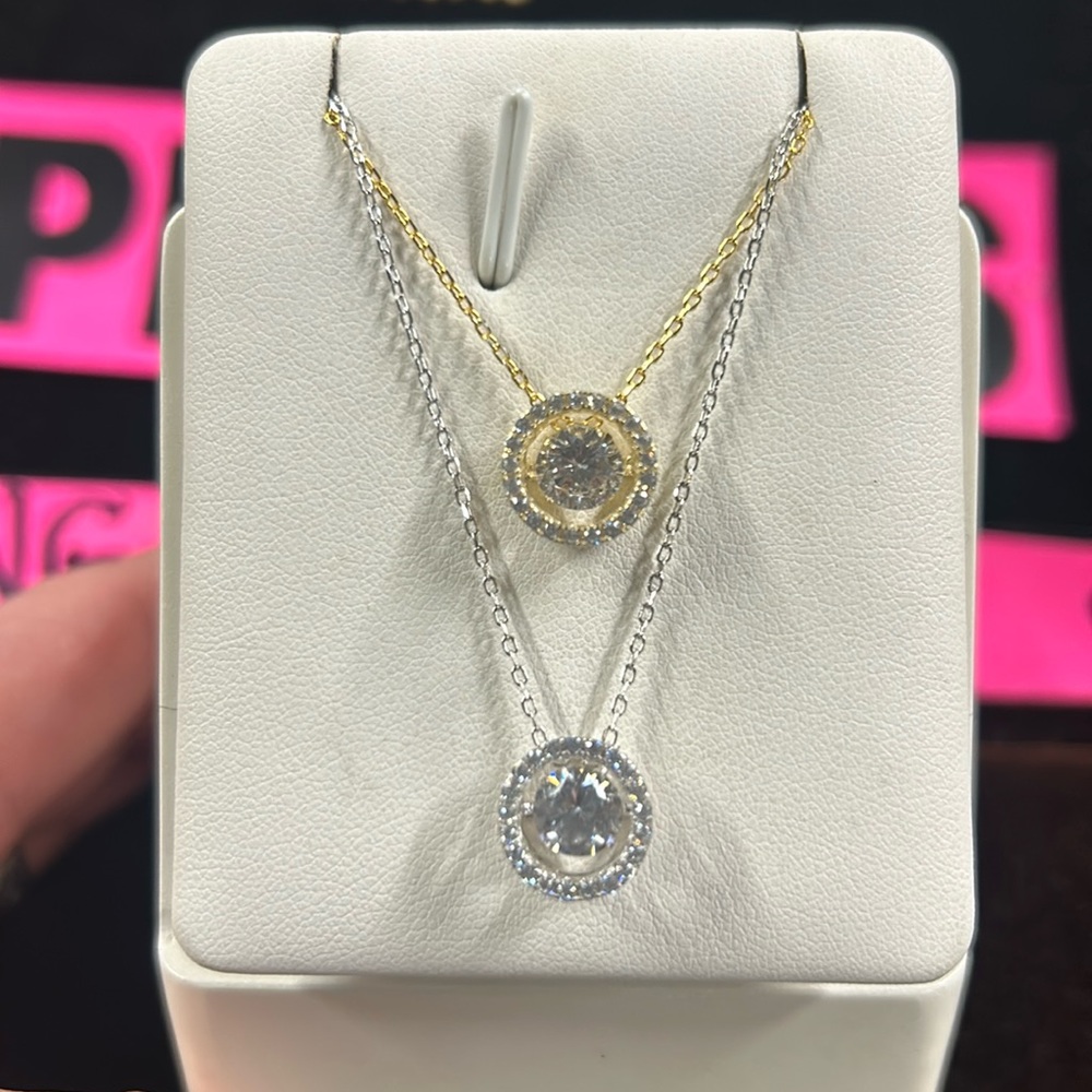 Floating Pendant necklace